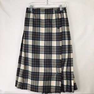 100% Wool Woman’s Kilt, Plaid, Pleated